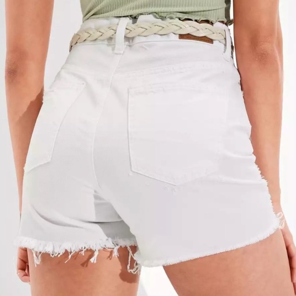 🆕 American Eagle Outfitters White High Waisted Shorts - Women’s Size 6 - Picture 2 of 6